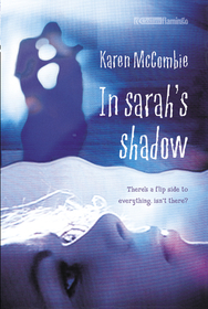 IN SARAH’S SHADOW [Large type edition]