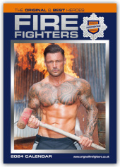 Fire Fighters - Feuerwehrmänner 2024 - A3-Posterkalender: Original Carousel-Kalender [Mehrsprachig] [Kalender]